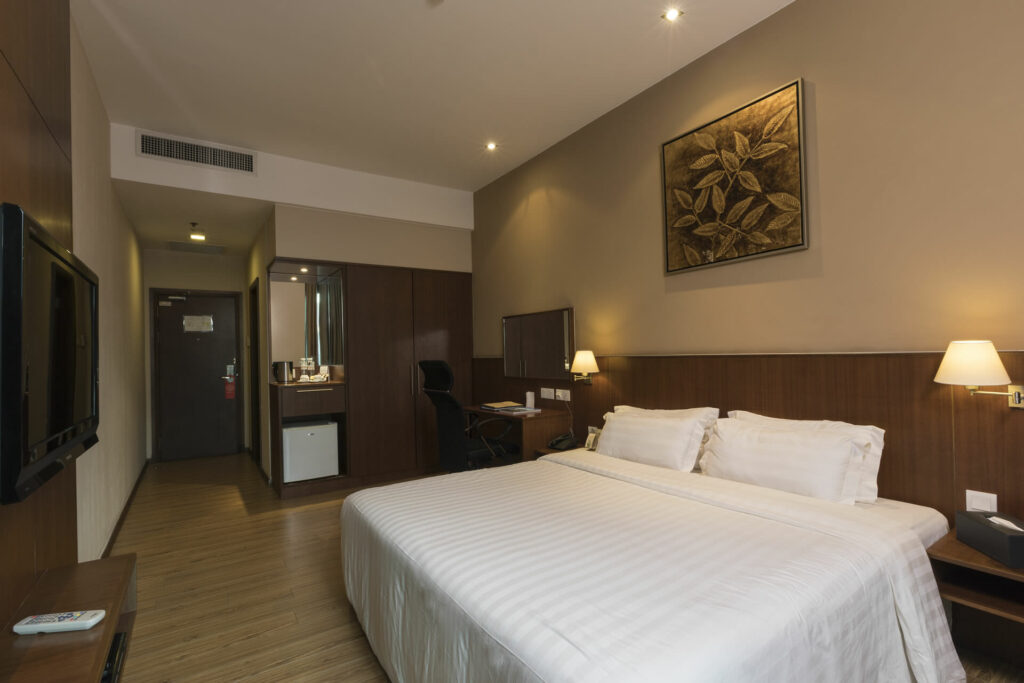 Swiss Hotel Apartment - Photo 6
