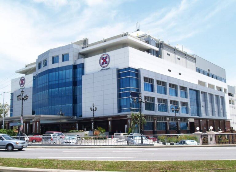 Hua Ho Mall Manggis