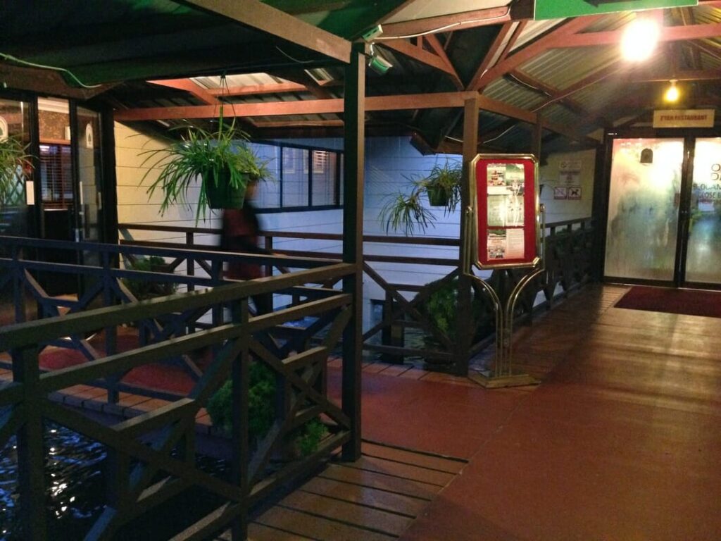 Mangrove Paradise Resort - Photo 2