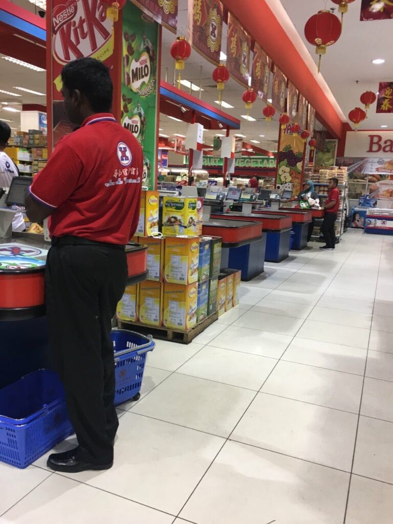 Petani Mall, Tutong - Photo 2