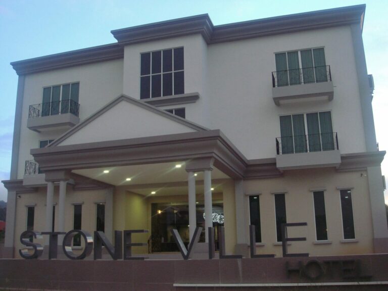 StoneVille Hotel